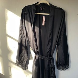 Victoria’s Secret Lounge Robe